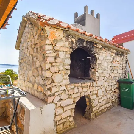 Dom wakacyjny House Mateo *